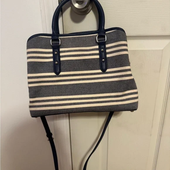 Kate Spade Larchmont Avenue Fabric Stripe Evangelie satchel. - Picture 3 of 3